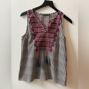 THML sleeveless blouse, black/tan, size small